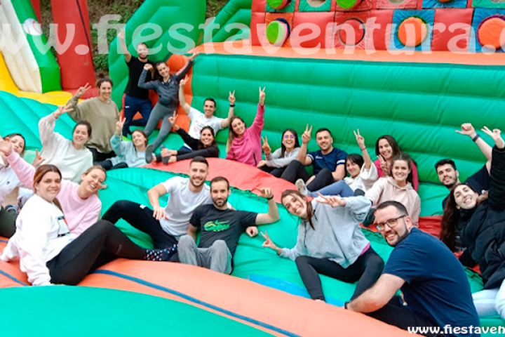 H.A.-Maresme-1 Humor Amarillo a Barcelona, humor Amarillo a Lloret de Mar, activitats per a comiats, activitats celebracions, activitats Team Building, celebració comiats amb Humor Amarillo i Paintball per a celebracions